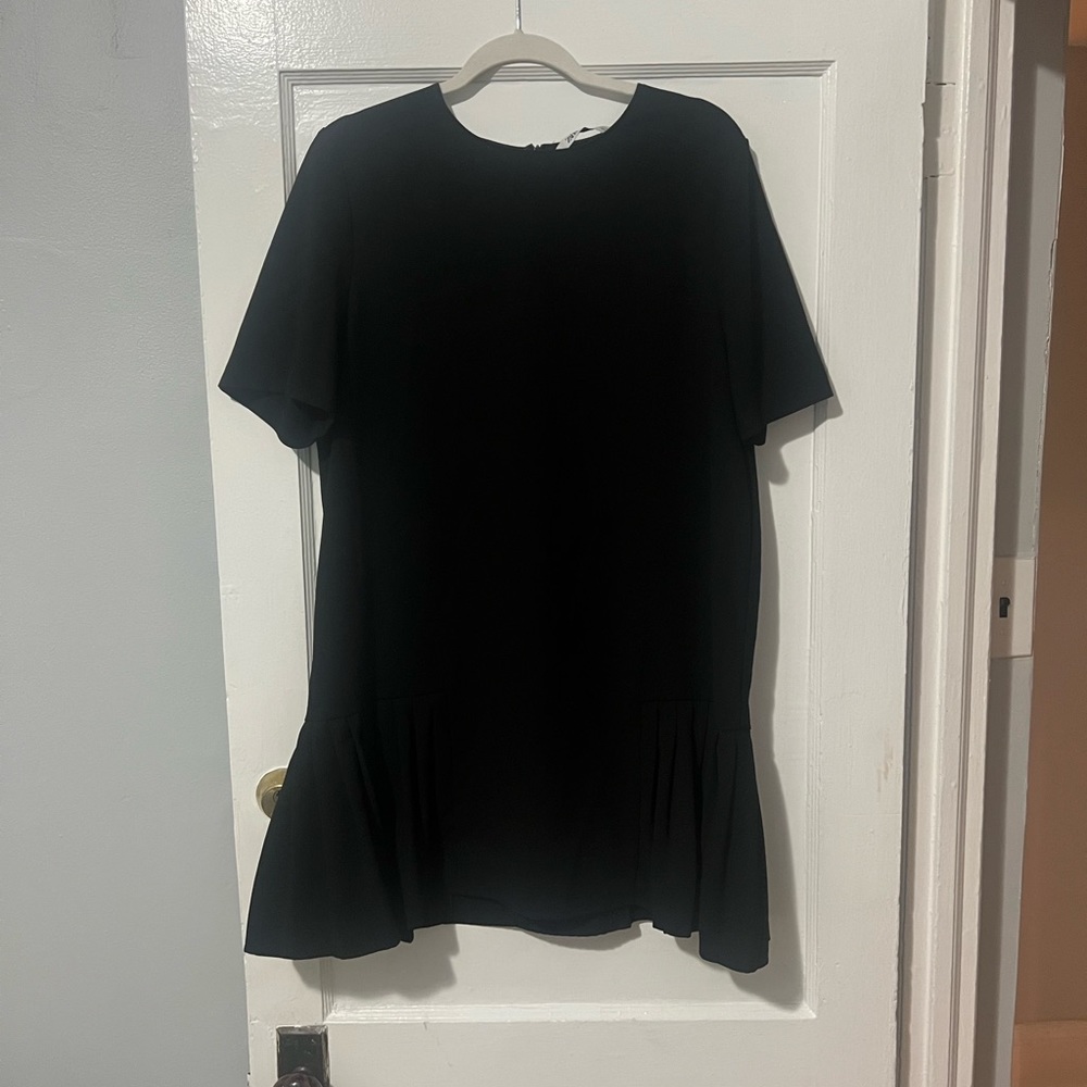 Womens ZARA Drop Hem Black Flippy Dress - Size XL